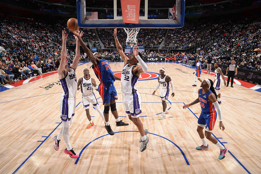 蒙克19分坎宁安29+11 国王不敌活塞5连败